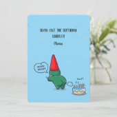 Funny Gnome Fart Blow Out The Birthday 招待状 (スタンド正面)