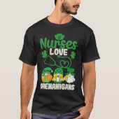 Funny Gnomes Nurse St Patricks Day Nurses Love She Tシャツ (正面)