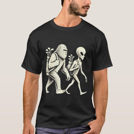 Funny Golf Bigfoot Sasquatch Alien Ufo Golfer  Tシャツ (正面)