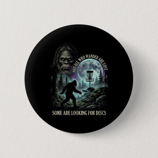 Funny Golfing Bigfoot Disc Golf Player 90s Graphic 缶バッジ (正面)