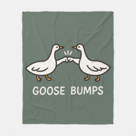 Funny Goose Bumps Cartoon | Fist Bump Geese Animal フリースブランケット