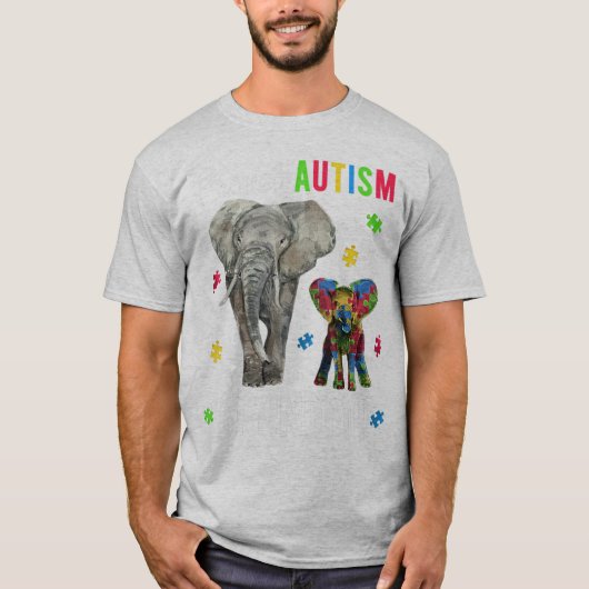 Funny Grandmas Autism Awareness Tshirt For Women. Tシャツ (正面)