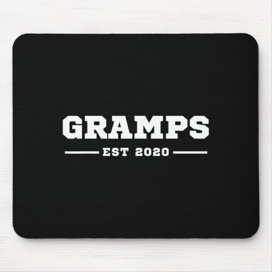 Funny Grandpa Soon To Be Gramps Est 2020 New Grand マウスパッド (正面)