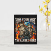 Funny Graphic Tee Hide Your Wife The Alpha Is Here カード (黄色い花)