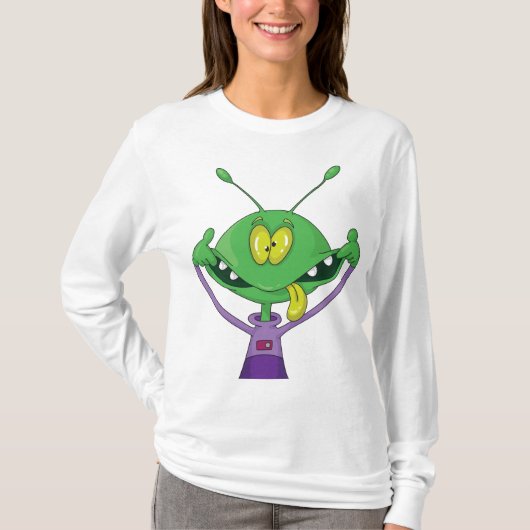 Funny Green Alien Making Silly Face Tシャツ (正面)