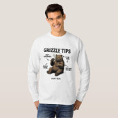 Funny Grizzly Bear Survival Tips Outdoor Humor Tシャツ (正面フル)