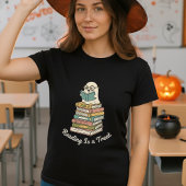 Funny Halloween Librarian Reading Is A Treat Tシャツ