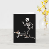 Funny Halloween Rat Terrier And Skeleton  カード (黄色い花)