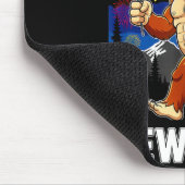 Funny Happy New Year 2026 Bigfoot Lovers New Years マウスパッド (コーナー)