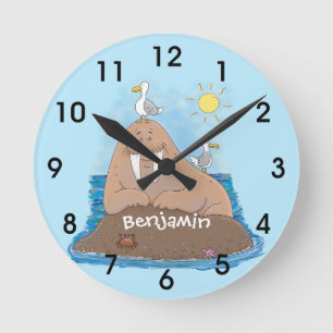 Funny happy walrus cartoon illustration ラウンド壁時計