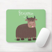 Funny happy yak eating grass cartoon illustration マウスパッド (マウス)