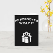 Funny He Forgot To Wrap It Christmas Pregnancy Wom カード (黄色い花)
