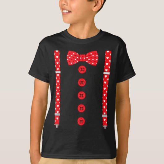 Funny Hearts Bow Tie Suspenders Valentine's Day Co Tシャツ (正面)