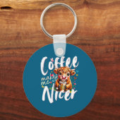 Funny Highland Cow Coffee Makes Me Nicer Quote Hum キーホルダー (正面)