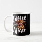 Funny Highland Cow Coffee Makes Me Nicer Quote Hum コーヒーマグカップ (左)
