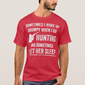 Funny Hunting Hunter Hunt Buck Deer Drinking Camo Tシャツ
