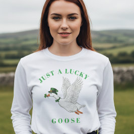 Funny Irish St. Patrick's Day Just a Lucky Goose Tシャツ