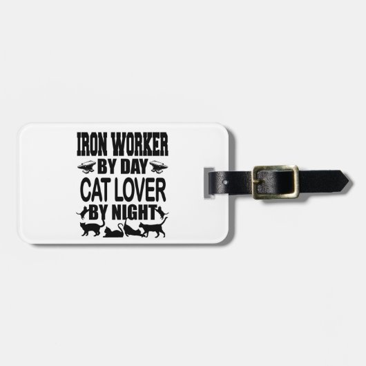 Funny Iron Worker by Day Cat Lover by Night ラゲッジタグ (正面横)