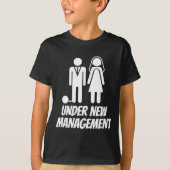 Funny Just Married , Fun Newlywed Gag For Men  Tシャツ (正面)