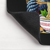 Funny Kaiju Eating Ramen Japanese Monster Lover Bi マウスパッド (コーナー)