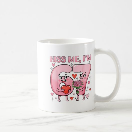 Funny Kiss Me I'm 67 Cute Valentine's Day Couples  コーヒーマグカップ (右)