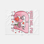 Funny Kiss Me I'm 67 Cute Valentine's Day Couples  フリースブランケット (正面(横))