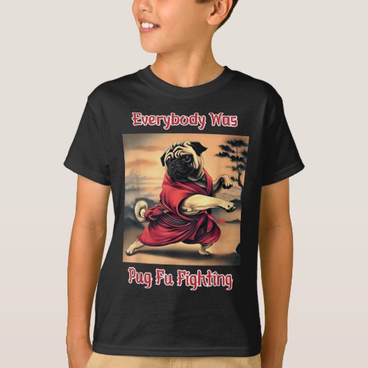 Funny Kung Fu Pug Cute Karate Pug Humorous Dog Tee Tシャツ (正面)