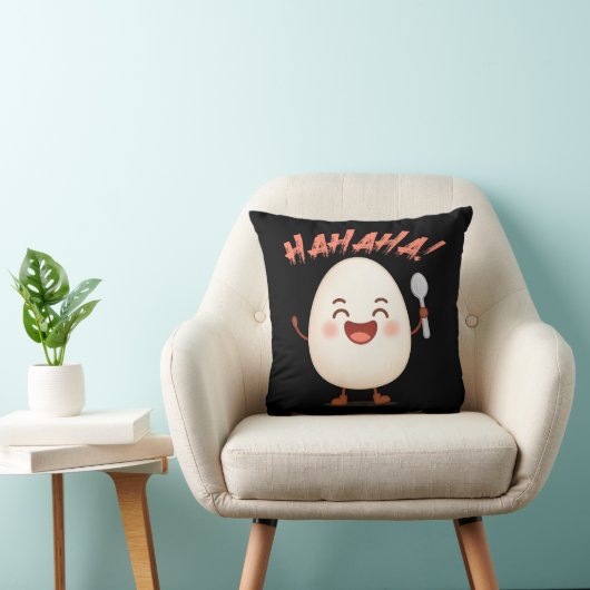 Funny Laughing Egg Cartoon Throw Pillow | Cute  クッション (椅子)