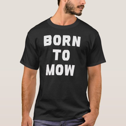 Funny Lawn Mower – Gardening Humor T-Shirt Tシャツ (正面)