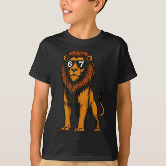Funny Lion Sungles 67 Six Seven Meme  Tシャツ (正面)