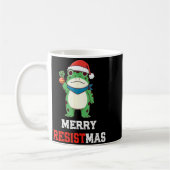 Funny Litical Frog Christmas Merry Resistmas 2025 コーヒーマグカップ (左)