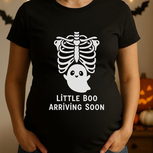 Funny Little Boo Arriving Soon Maternity Halloween Tシャツ