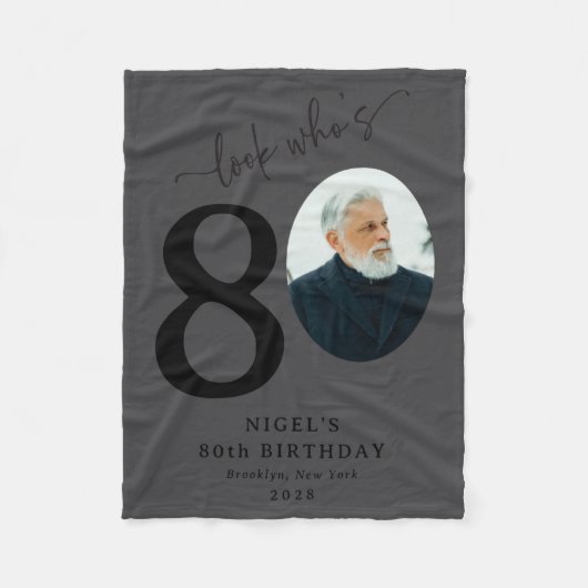 Funny Look Whos 80 Stylish 80th Birthday  フリースブランケット (正面)