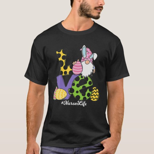 Funny LOVE Gnome Nurse Life Leopard Eggs Easter Da Tシャツ (正面)