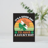 Funny Lucky Goose St Patricks Day Design ポストカード (スタンド正面)