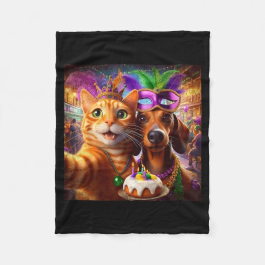 Funny Mardi Gras Cat Dachshund Selfie Squad フリースブランケット (正面)