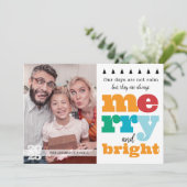 Funny Modern Merry and Bright Colorful シーズンカード (スタンド正面)