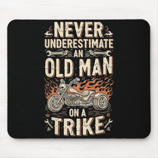 Funny Never Underestimate An Old Man On A Trike Gr マウスパッド (正面)