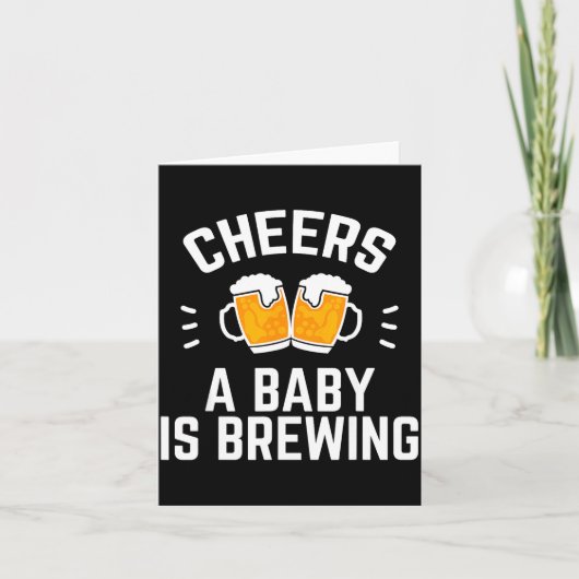 Funny New Dad Baby Shower Cheers A Baby Is Brewing カード (正面)