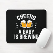 Funny New Dad Baby Shower Cheers A Baby Is Brewing マウスパッド (マウス)
