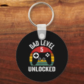 Funny New Dad Shirt Dad Level 5 Unlocked For 5 Kid キーホルダー (正面)