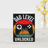 Funny New Dad Shirt Dad Level Unlocked Tee Shirt G カード (黄色い花)