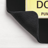 Funny New Jersey Women Jersey Girls Don't Pump Gas マウスパッド (コーナー)