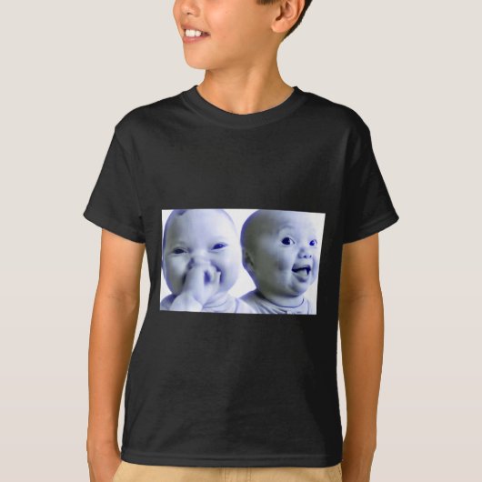 Funny Niche Baby Gen Z Meme Ai Viral Giggling Ai L Tシャツ (正面)
