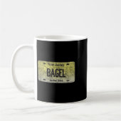 Funny Nj State Vanity License Plate Bagel  コーヒーマグカップ (左)