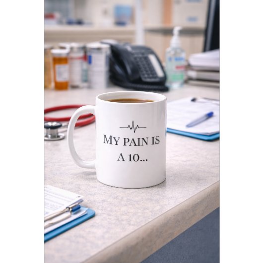 Funny Nurse Mug “Pain is a 10” Custom Name RN Gift コーヒーマグカップ