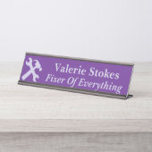 Funny Office Fixer Of Everything Silhouette Purple デスクネームプレート (正面)