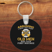 Funny Old Men Who Loves Darting  キーホルダー (正面)