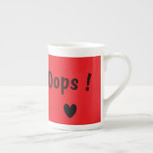 Funny “Oops!” Teddy Bear Mug – Cute Kawaii Red  ボーンチャイナマグカップ (右)