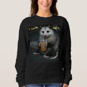 Funny opossum Drinking  Coffee Shirt Cute Animal スウェットシャツ (正面)